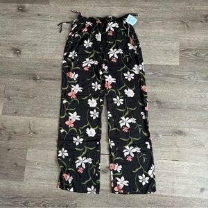 NWT XS 0-2 Shade & Shore Swim Beach Floral Cover Up Pants